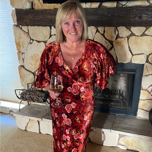 Meet your Posher, Liz - Picture 4 of 4